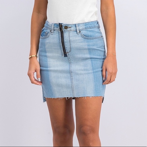 William Rast Tiff Two Tone Royal Repen Denim Skirt - Picture 1 of 10